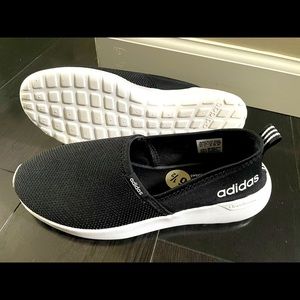 Adidas Neo Lite Slip on Sneaker size 6.5